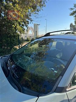 تۆیۆتا ڕاڤ 4